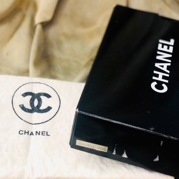 ❗️SOLD💛HOST PICK!💥CHANEL Vintage Quilted CC Bag - Picture 16 of 16